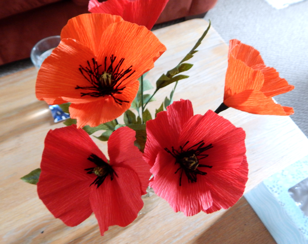 Poppy crepe paper flowers